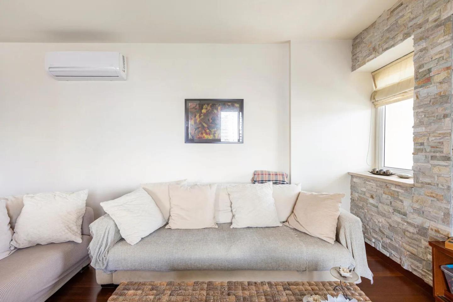 Warm Residence In The Heart Of The City Center - Balcony & View نيقوسيا المظهر الخارجي الصورة