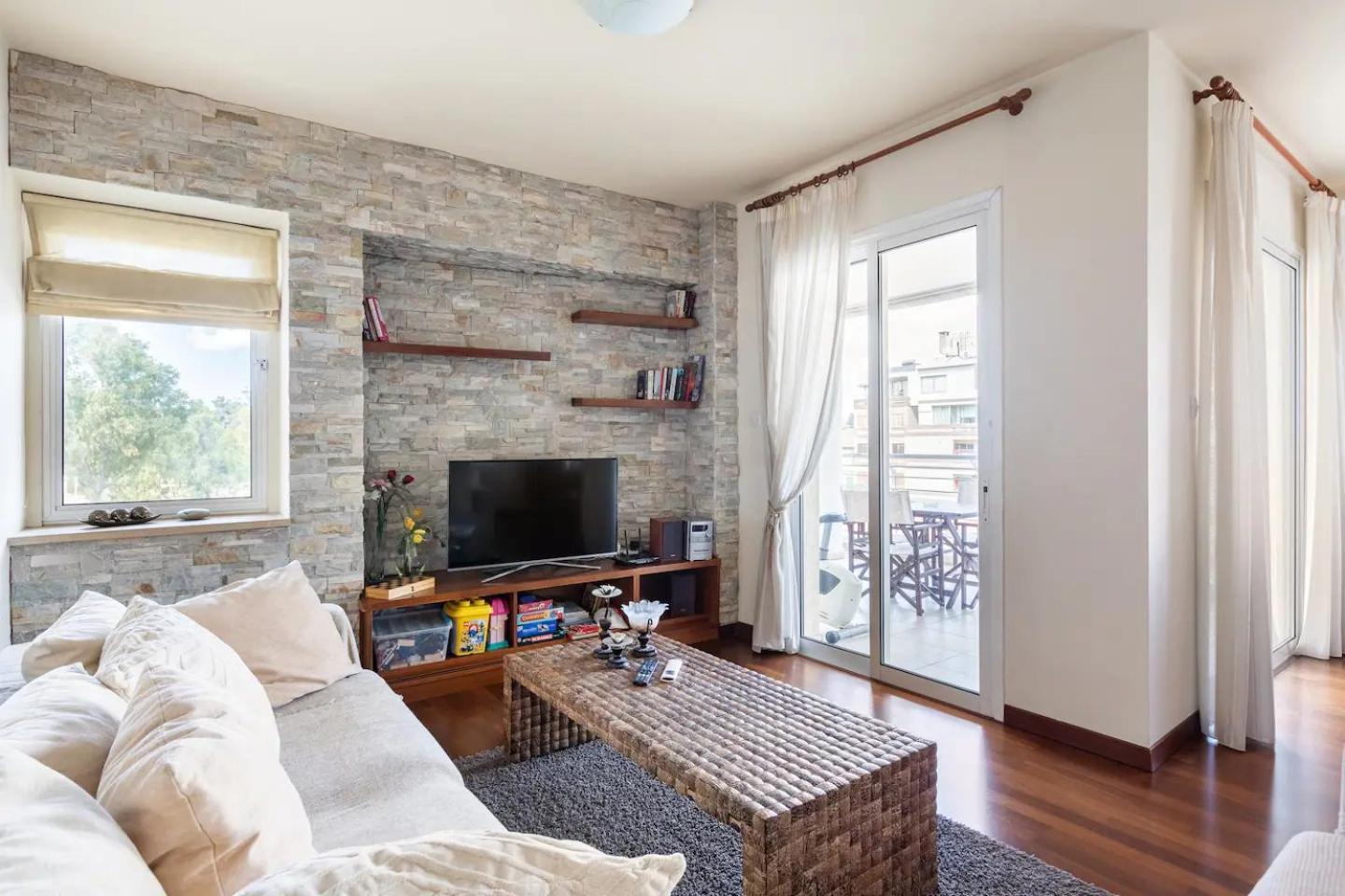 Warm Residence In The Heart Of The City Center - Balcony & View نيقوسيا المظهر الخارجي الصورة