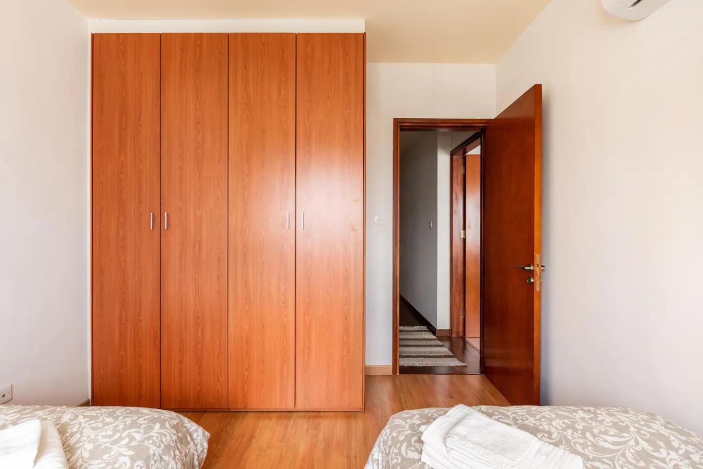 Warm Residence In The Heart Of The City Center - Balcony & View نيقوسيا المظهر الخارجي الصورة