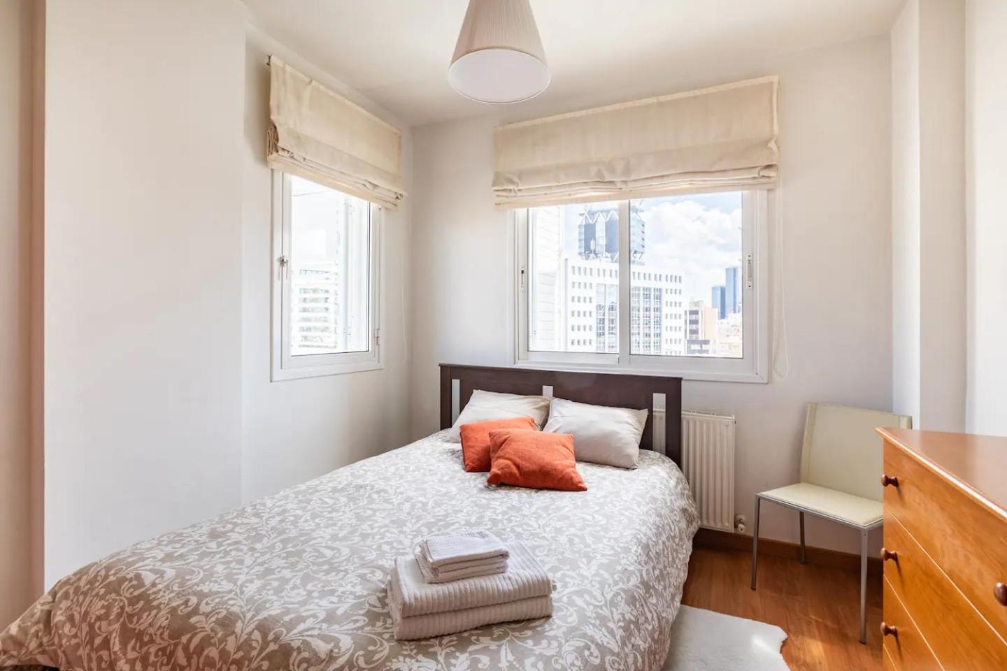 Warm Residence In The Heart Of The City Center - Balcony & View نيقوسيا المظهر الخارجي الصورة
